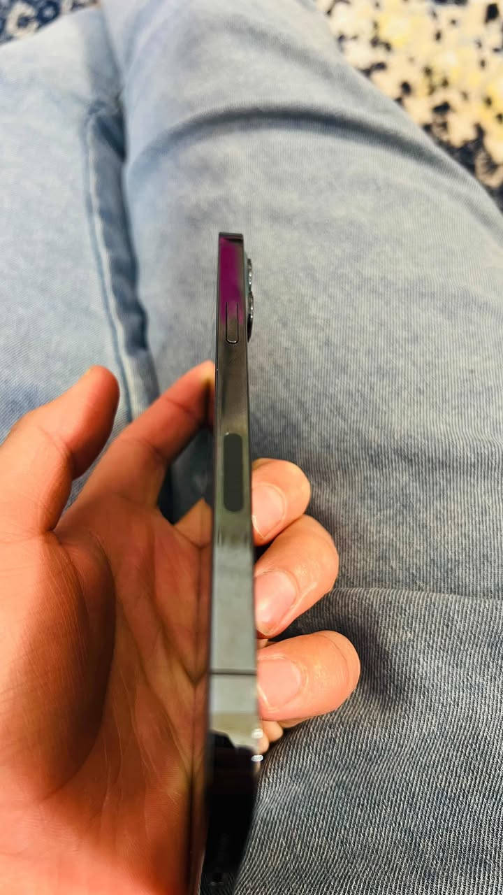 سلام عليكم ايفون 12 برو ماكس بطاريه 65 ذاكره 256 
مبدل فقط شاشه فيس ايدي واكف جهاز نضيف كلش مابي اي شي 
السعر 310 بي مجال 
مكاني نجف حي ميسان


**إذا كنت صاحب هذا الإعلان وتريد حذفه لأي سبب، رجاءا أرسل رسالة إلى الدعم الفني**