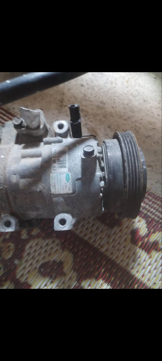 كمبريسر حاويه النتره مقدسه الفين السعر ٥٠الف قفل ***********
