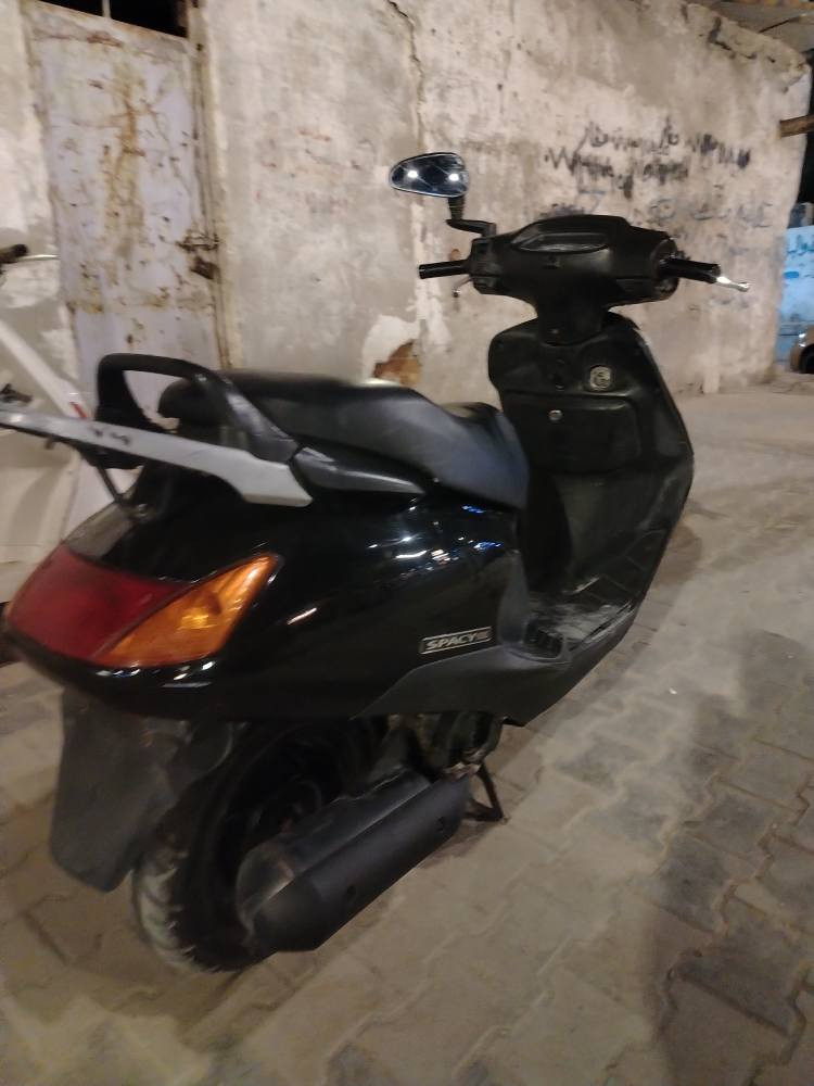 سبيسي ياباني اصلي سرعه ١٠٠ كلها شغاله مكينه خرسه برغي مامفتوح بيها مكفوله كهربائيات كلها شغاله اوراق الشراي *********** عمارة, ميسان
