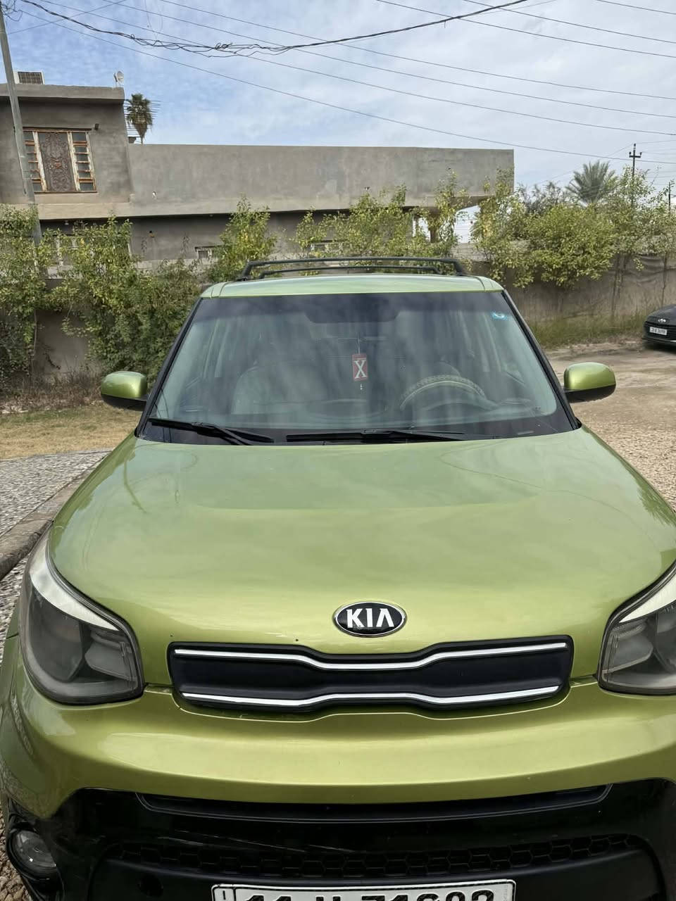 صوول موديل 2017 مكينه كير مكفول ' عداد مسافه 74 تبريد تدفئه شغال تبديل بنيد بدون دواخل ' صبغ باب وربع باب فقط ' سياره رقم بغداد أنكليزي باسمي تخم تاير حداديه جديده رايديها 100 $ ورقه *********** المكان كربلاء الحسينيه
