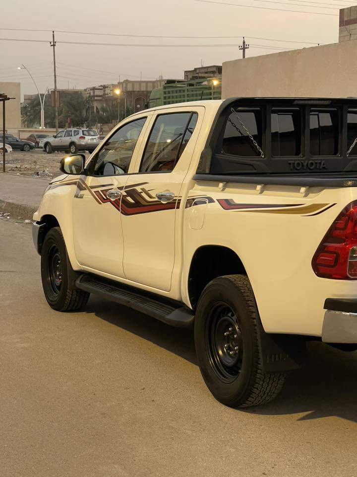 السلام عليكم 
فور ويل گاز گاز
موديلها 2020 ماشية 130 سونارها موجود بلصور
سنويتها ل 30 مكينة مفتوحة 
سعر 247 
***********
