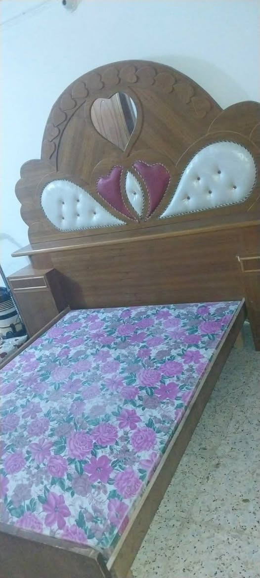 ▪️ غرفه عراقي خمس بوب تسكام 

▪️ غرفه كلش نظيفه 

▪️المكان حصوه حي عداي قرب موكب الزهراء

📲 للاستفسار اتصال : ***********
