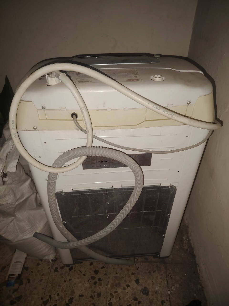 غساله البيع سعر ٣٥٠ الف جديده
مكاني الزعفرانيه ***********
