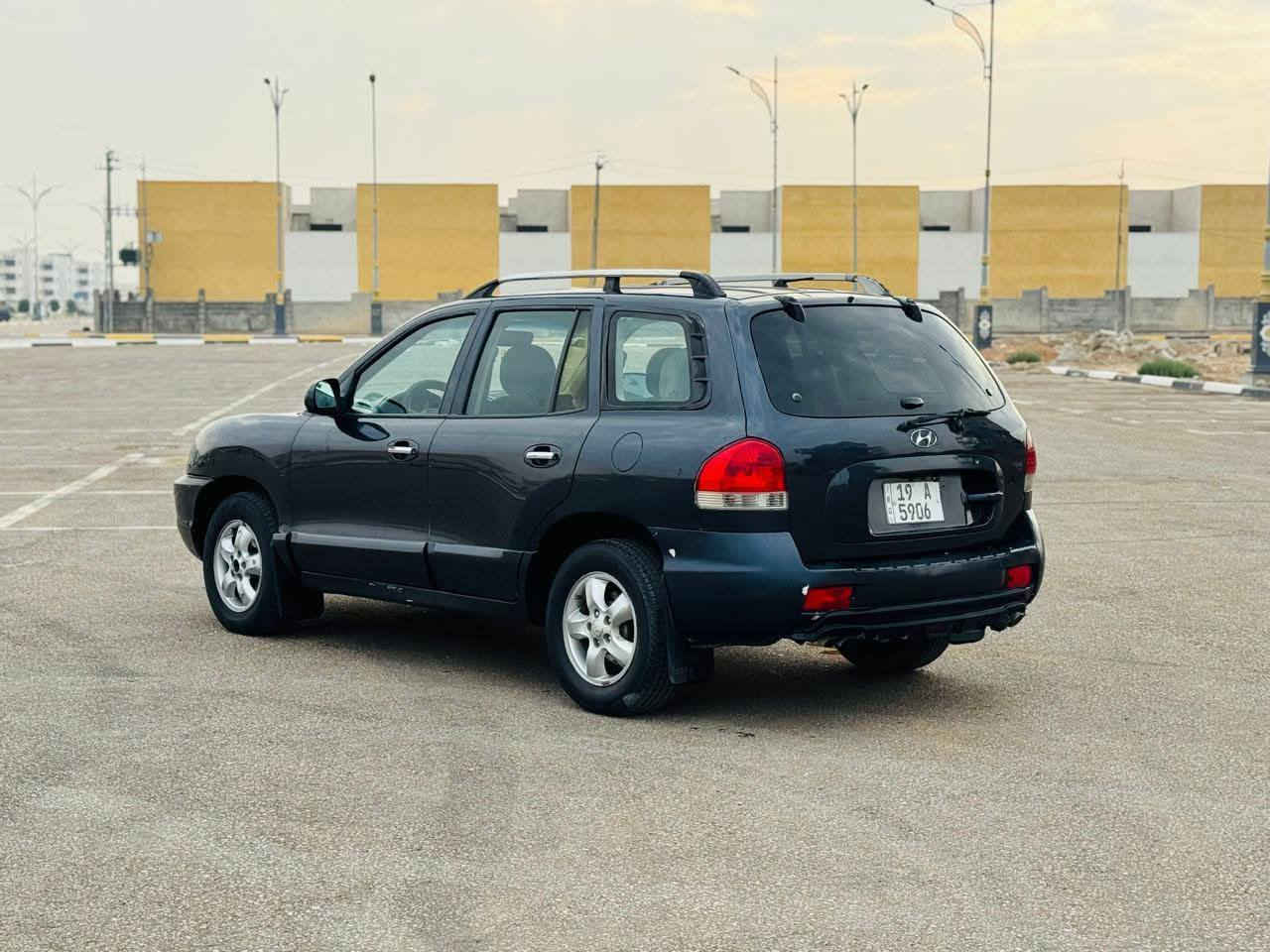 للبيع سنتافيا
موديل 2005
محرك 6
مكينه كير فول نضافه  شرط المعدل
رقمه كربلاء انكليزي مميز 
سياره بسمي كبل عقد مروري
نضافه كدامك
صبغ حزام جماليه
بيه بس جاملغ ضربه
مكانه حله طهمازيه منطقه عوفي
سعره 85 وبيه مجال
سياره مال جناي حلوه ترايك وين ما يعجبك
تصال ***********
