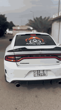 السلام عليكم مرخصت لادمن المحترم جارجر مديل 19اصل مكينه 5700 رقم بغداد تحويل ثاني يوم مشروع وطني السياره كلش مصروف عليهه داخل وخارج من كل النواحي وجاهزه ربع متصرف عليهه صور الحادث بلمنشور 3قطع صبق فقط السعر 180وبيهه مجال بصيط مكان السياره البصره قضاء الدير رقمي ***********
