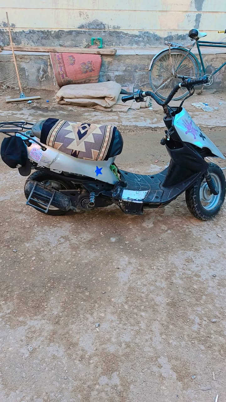 دراج بيجي اللبيعالعنوان حي الامام علي كفاله عامه محرك ما مفتوح يراداله بس استان حربيه السعر 200 وبيه مجال ***********
