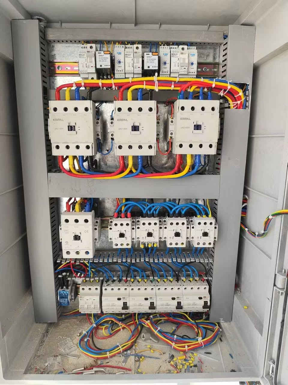 #فني #كهرباء⚡️⚡️⚡️ تأسيس منازل🏤 بنايات🏢 مجمعات سكنية  دوائر دولة   بكادر متكامل
تأسيس منضومات ستلايت 
تأسيس منضومات كاميرات  المراقبة
مع إنترنت 
تأسيس منضومات حريق 
تأسيس منضومات عاكسات 
وخلاية شمسية
عمل بوردات سيطرة    ATS
للتواصل على الارقام
***********

#كهربائي
#تأسيس_كهرباء
#تمديدات_كهربائية
#اعمال_كهرباء
#مقاولات_كهرباء
#كهرباء_منزلية
