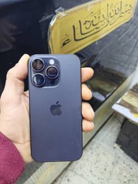 14 برو الصغير مبدل شاشه فقط بطاريه 95 اذكره 128 كله شغال شريحه الكترون...