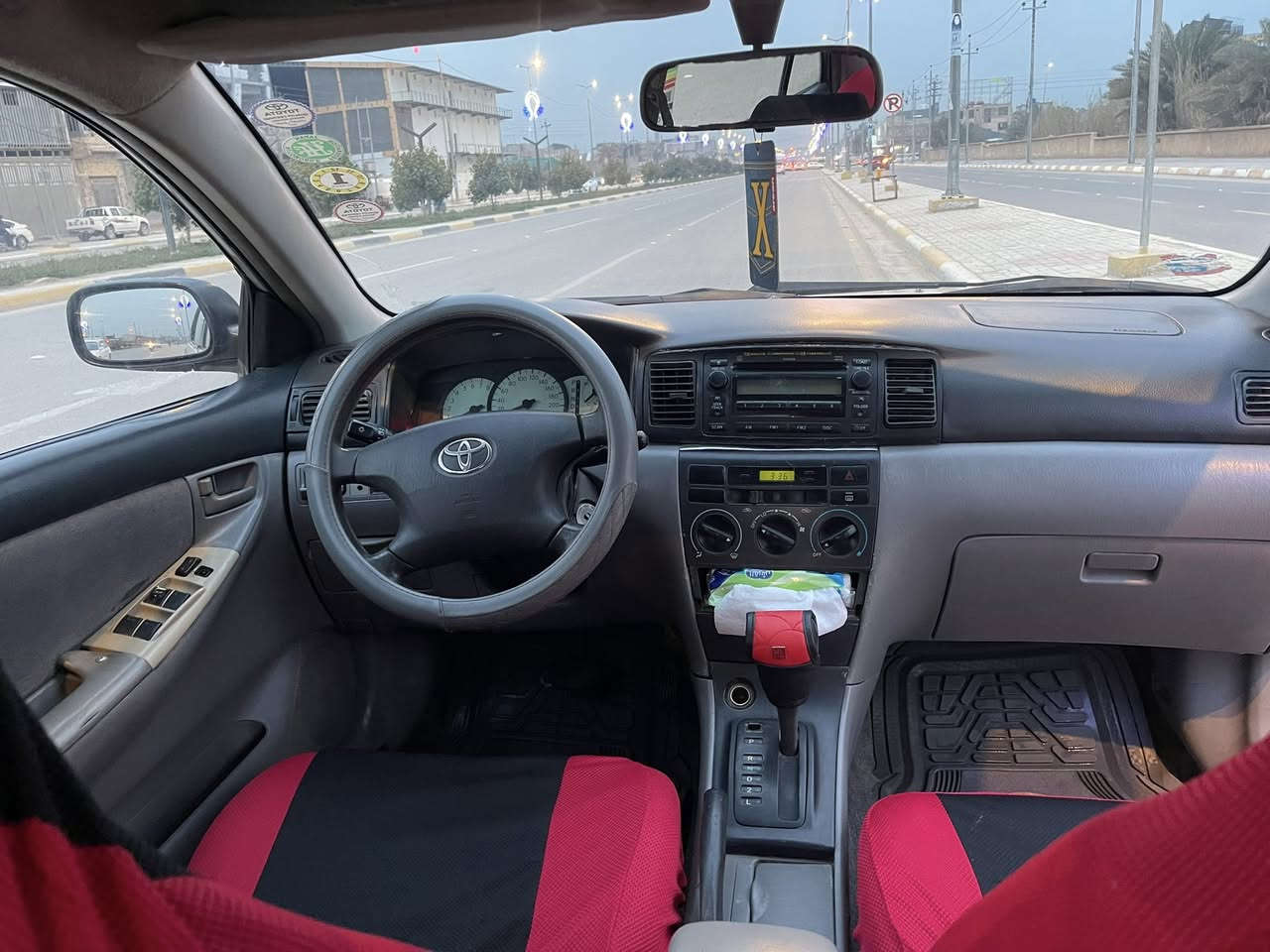 سلام عليكم كورلا ‏بيكاجيو للبيع موديل 2000مكنيه 1800السياره حلوه وجهزه   مكينه وكير خير من الله والكشر كدامك   ضربته جمالغ خلفي  بس مصبوغه عام شراط لا كصه ولاجفيه ولا كلبه جانت جرده ورشيته   كهربائية كله شغال تايرات جداد حداديه حلوه     مكاني كربلاء رقم الموبايل ***********  السعر 65 وبيه مجال
