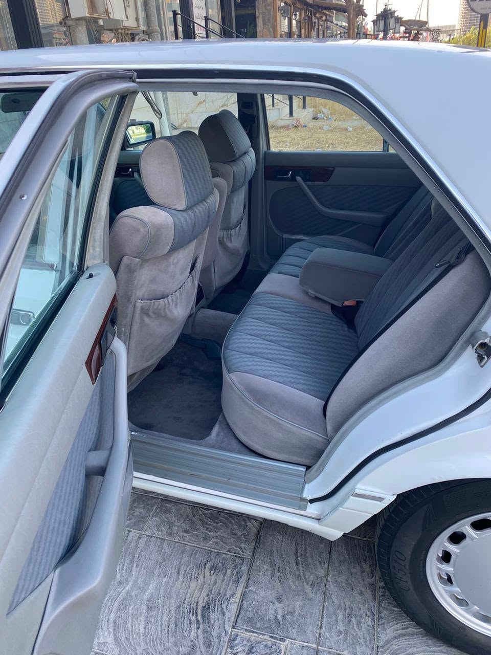 مارسيدس موديل ١٩٨٦
560SE V8
٨ بستون حزام صبوغ 
گير و مةكينه بيلادي و بةشةرت 
تبريد ايش دةكا بە شەرت 
١٠٥ هزار حقيقي ڕۆیشتیە
لۆ معلوماتی زیاتر 
>>***********

135$ مەجالی تێدایە 
خۆشەویستن زۆر بەڕێزن أربيل, العراق
