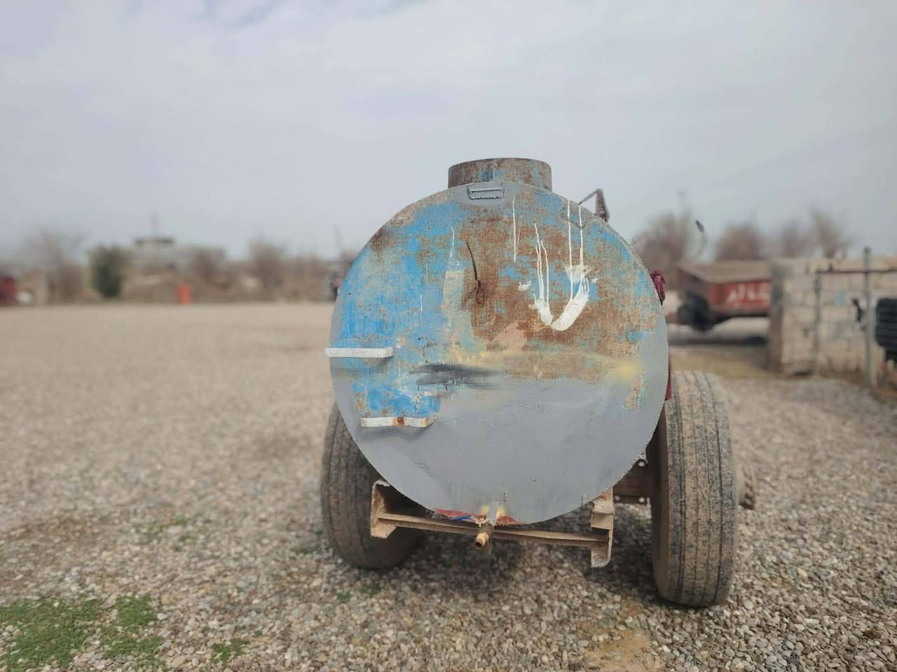 السلام عليكم 
مقطوره للبيع 
السعر 900الف
جاهزه للعمل
#العنوان_كركوك_الحويجة 
الشراي يتصل على الارقام التالية 
***********
او
***********
