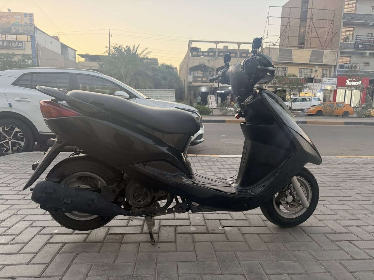 اكزز ياباني للبيع كفاله 
مكانها بغداد البياع 
سعرها 700 
***********
