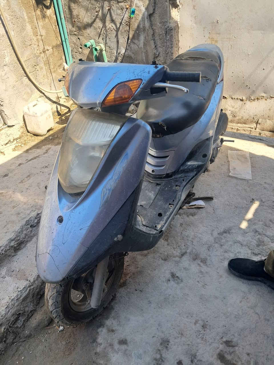 سلام عليكم  للبيع مكان بغداد الحسينيه سعره 350 هاذه رقمي بي وات ساب ***********
