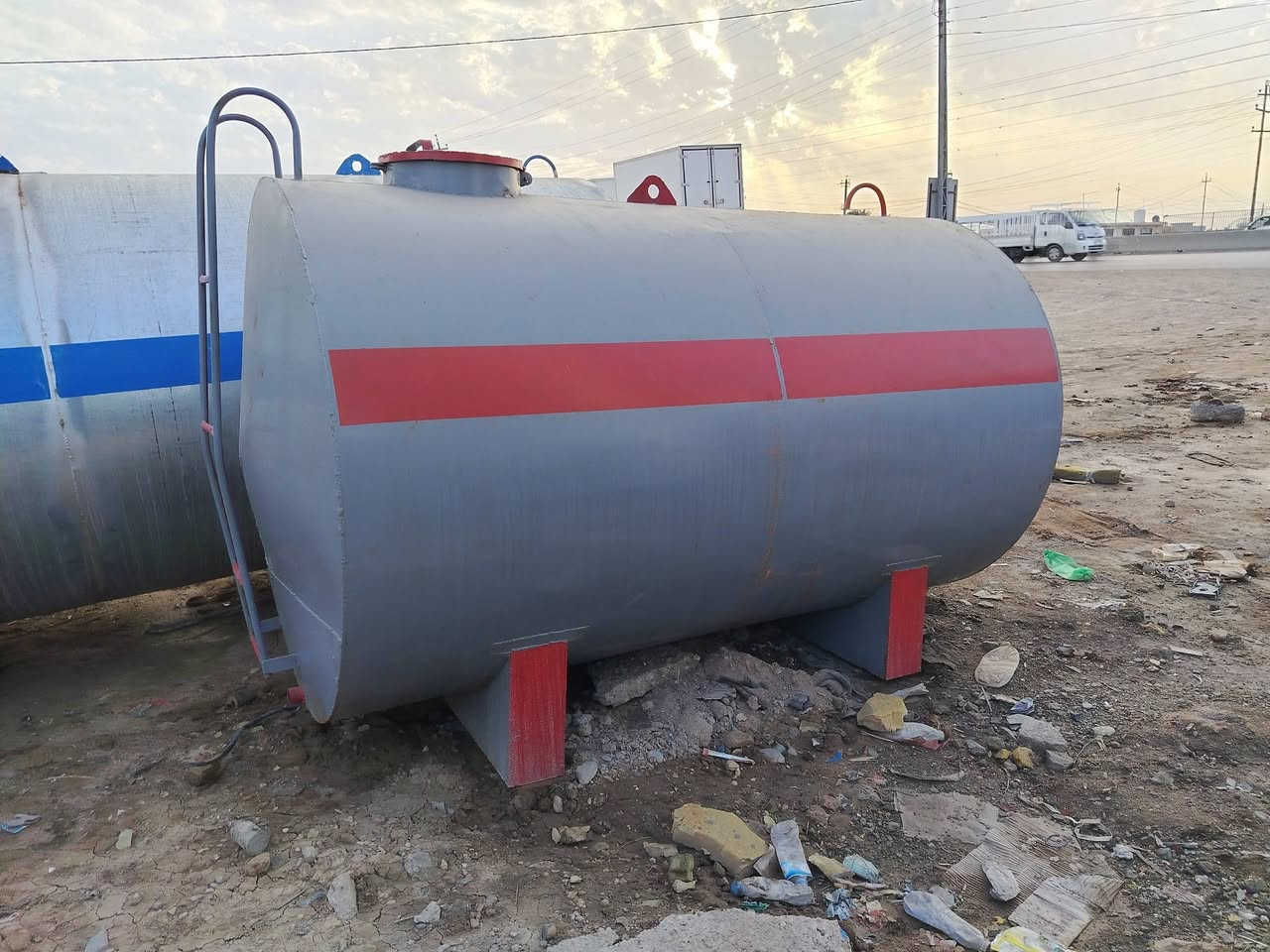 سلام وعليكم من رخصت أدمن عندي تانكيات حديد و مغلون بأسعار مناسبه مكاني بغداد جرف النداف ***********
