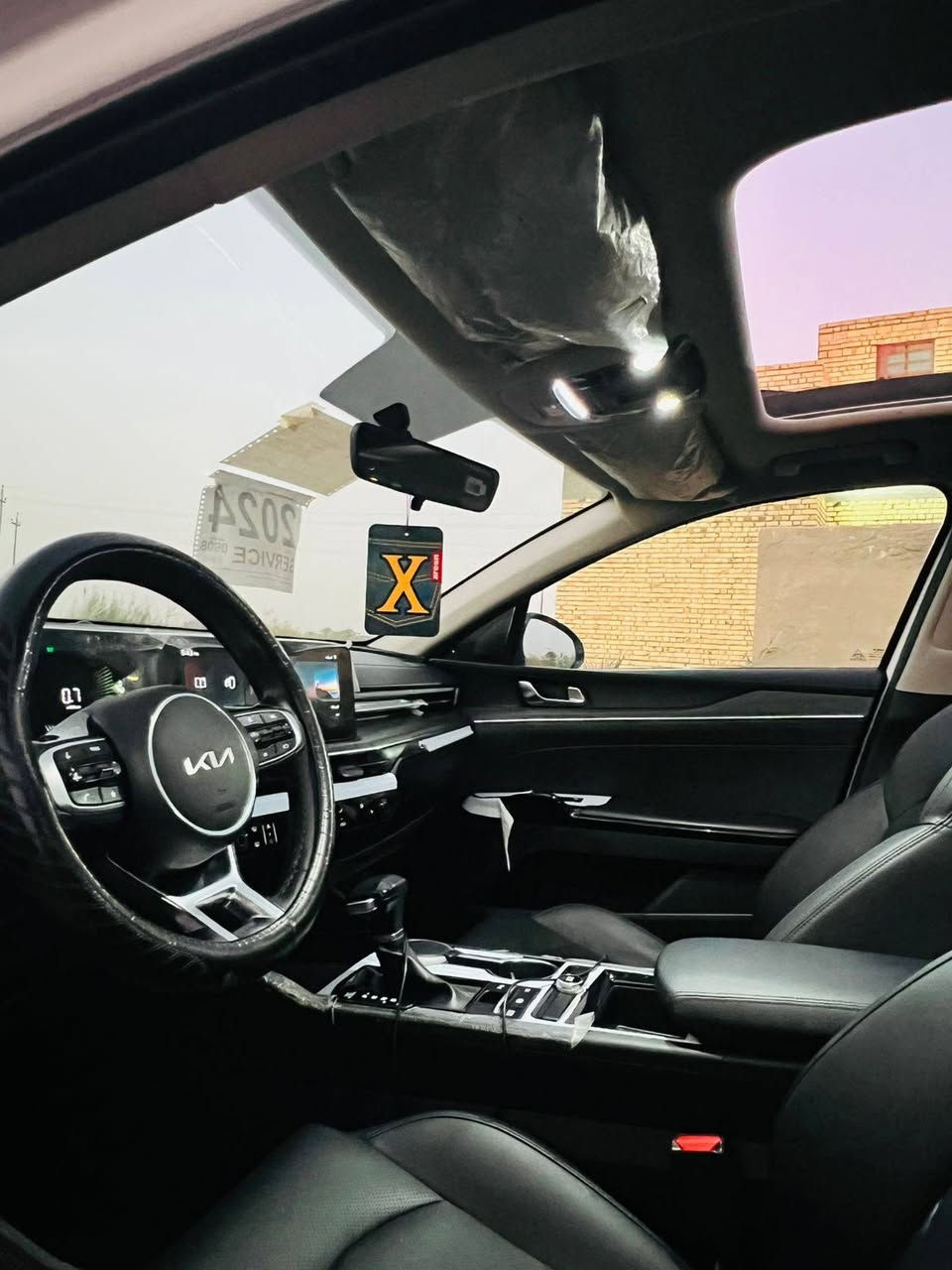 السلا عليكم كي فايف 24 خليجيه كفاله عامه فول مواصفات السعر 220 الستفسار تصل بالرقم ***********
