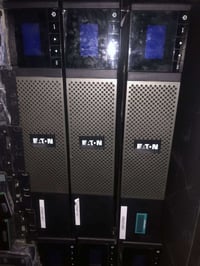 جهاز ups اون لاين كامل بطاريات اصليه حجم 2kv سعر ٢٠٠ الف بغداد يوجد تو...