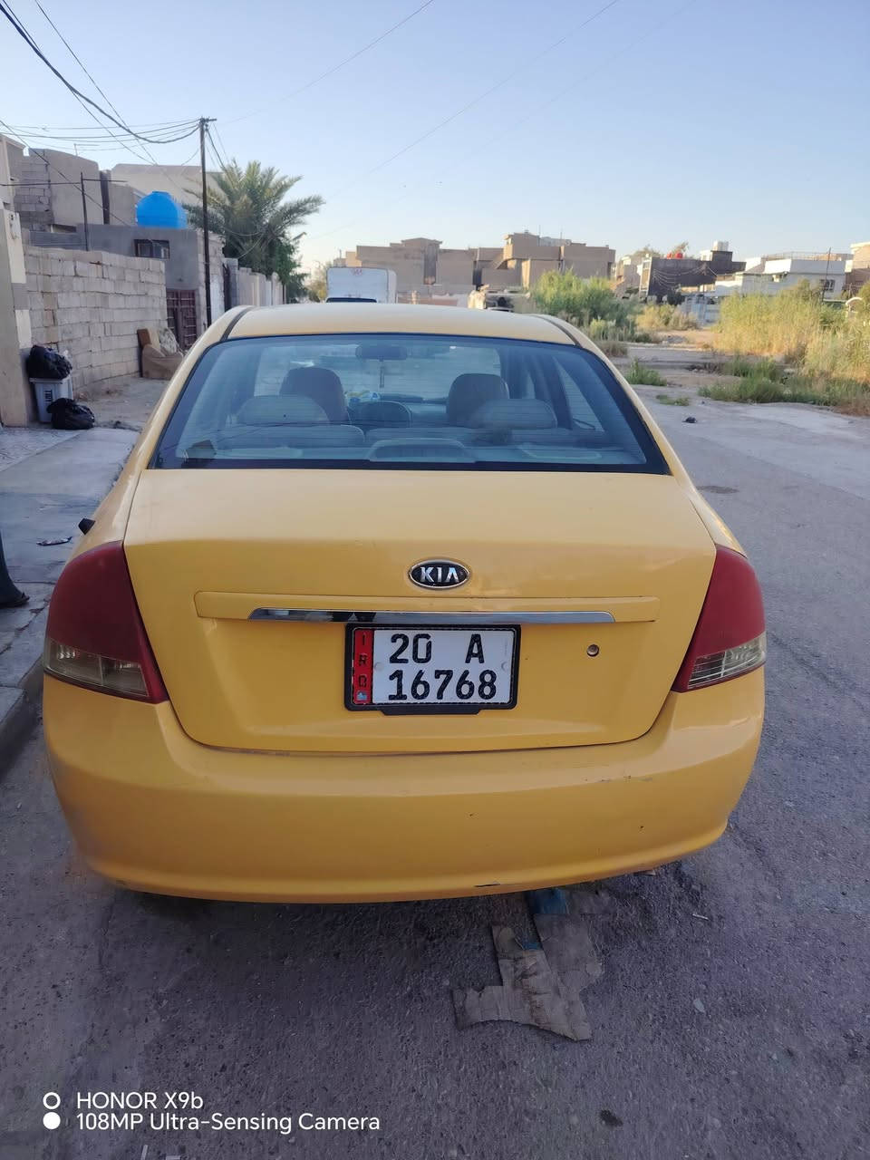 سلام عليكم سيارة سبكتره للبيع سيارة نضيفة ضربه صندوك بس سيارة خير من الله مكينه وكير نضيفات محركهة 2000 تتفئة تبريد كلهة شغاله سعر 75 وبيهة مجال الاستفسار اتصال عل رقم ***********
