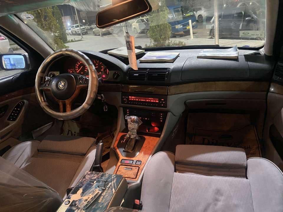 بي ام موديل٢٠٠١ حجم ٥٢٥ دوو پارجة سبوخي ئةوروپي هةية لةكةل دوبست عيراقي سيارةكة ٢٠١٩ داخل بوة رةقةم كراية دةعامي لو دةعامي بةشةرتة جايزة  رةقةم سةنةوي هةموي نوية هةتا ٢٠٢٨ ژ..م ***********
