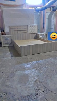 تخت • نضافته ٩٠ • خشب ثقيل