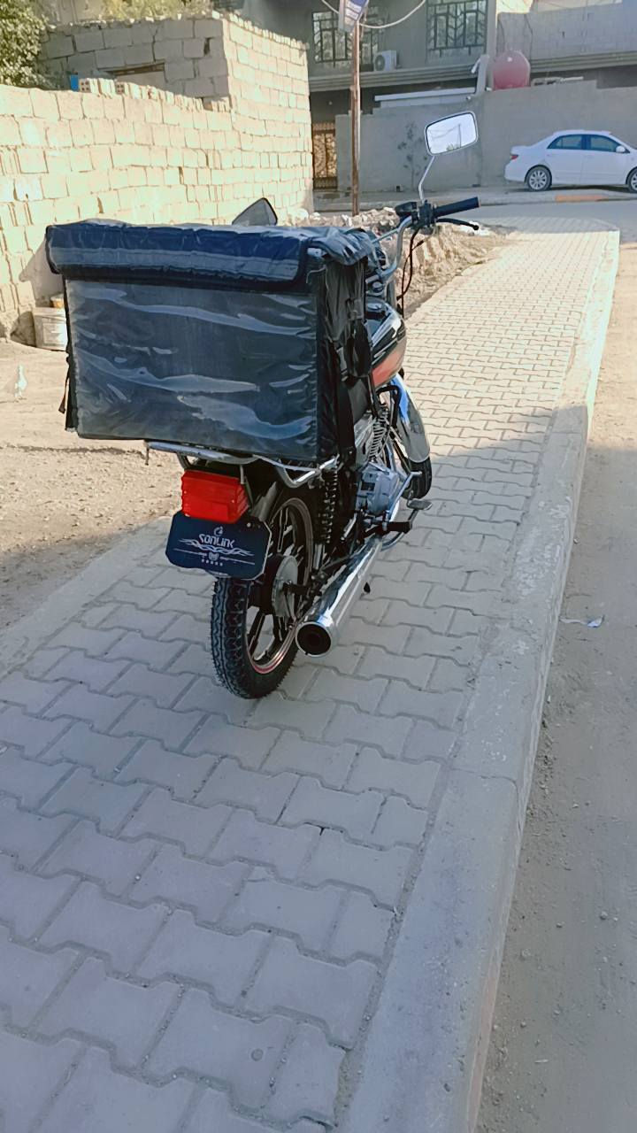 سلام عليكم ايراني 5كيرمديل 22
تايرات جدد لك مبدل قبل يومين 
نقصها اشاير 3فقط واحد موجوده وكلهن يشتغلن 
والباتري تعبان 
مكاني يوسفيه ناحيه الرشيد 
***********
450
