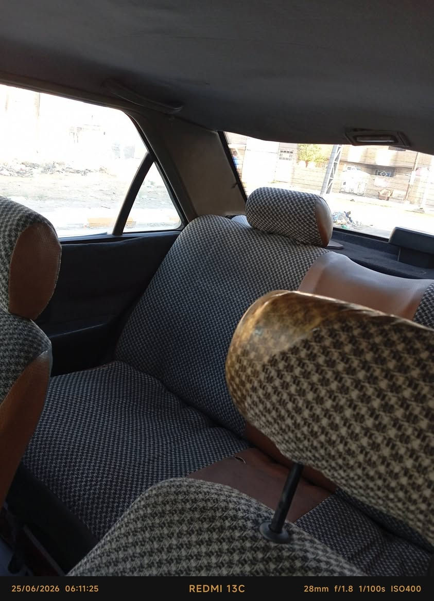 سلام عليكم بيجو بارص 13 مكينه وكير بالجيس صار سبوعين من شاديها الله يشهد محرك يخبل تبريد ثلج قايش جديد البارحه شديته لايت يخبل منضومة زنون تايرات جدد صار شكم يوم شاديهن بس البنيد طاير والجامه الاماميه مفطره هزه لشهر التاسع شرط التحويل 
#سعر 38 وبيها مجال مكاني نعمانيه استفسار ***********
