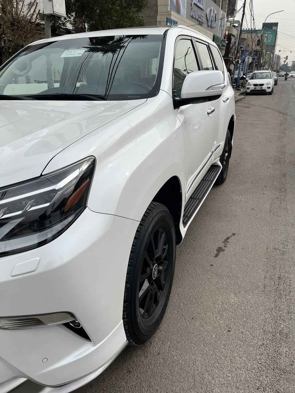 🚨سلام عليكم 🚨
لكزز برادو GX4600موديل 2020سيارة 🔥
سيارة استخدام شخصي ماشيه79 جداً نضيفه بمعنى الكلمه فول موصفات 
رادار امامي خلفي جانبي
تحديد مسار 
تحديد سرعه 
كامرات 360درجه
🔥رقم مميز جداًبغداد  مشروع وطني تحويل مباشر 
السيارة 8سلندر 
للاستفسار الاتصال على الرقم ***********
