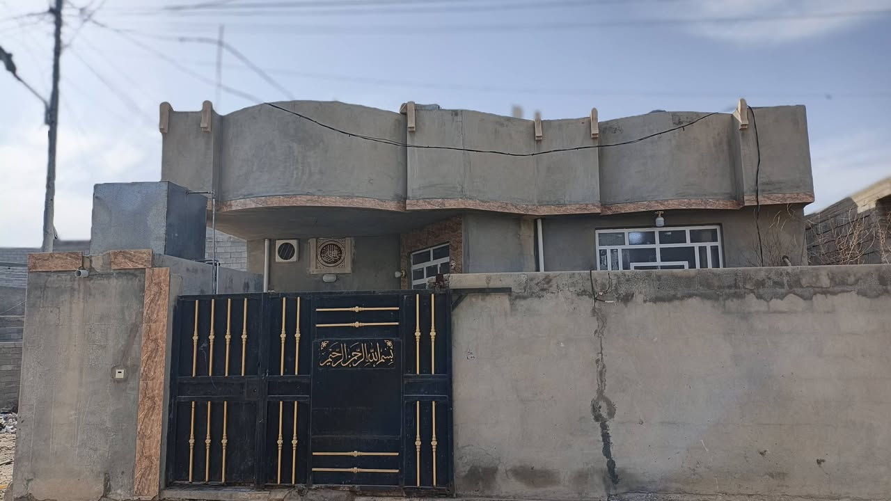 #دار_للبيع_في_الخالدية
#دار_للبيع_في_الخالدية
#حي_الامين قرب جامع قباء صعدة المستشفى 
 
♣مساحه 185م 
♣شارع 8م تبليط مجاري ارصفة

♣تجاوز مسجل بالبلدية

💦البيت طابقين اربع غرف  +مطبخ+أستقبال+حمام

💦البيت جاهز من كل شيء   

💠السعر 70 مليون  فقط قابل للتفاوض 

🍂حي_الامين قرب جامع قباء صعدة المستشفى 
 
♣مساحه 185م 
♣شارع 8م تبليط مجاري ارصفة

♣تجاوز مسجل بالبلدية

💦البيت طابقين اربع غرف  +مطبخ+أستقبال+حمام

💦البيت جاهز من كل شيء   

💠السعر 70 مليون  فقط قابل للتفاوض 

🍂***********
