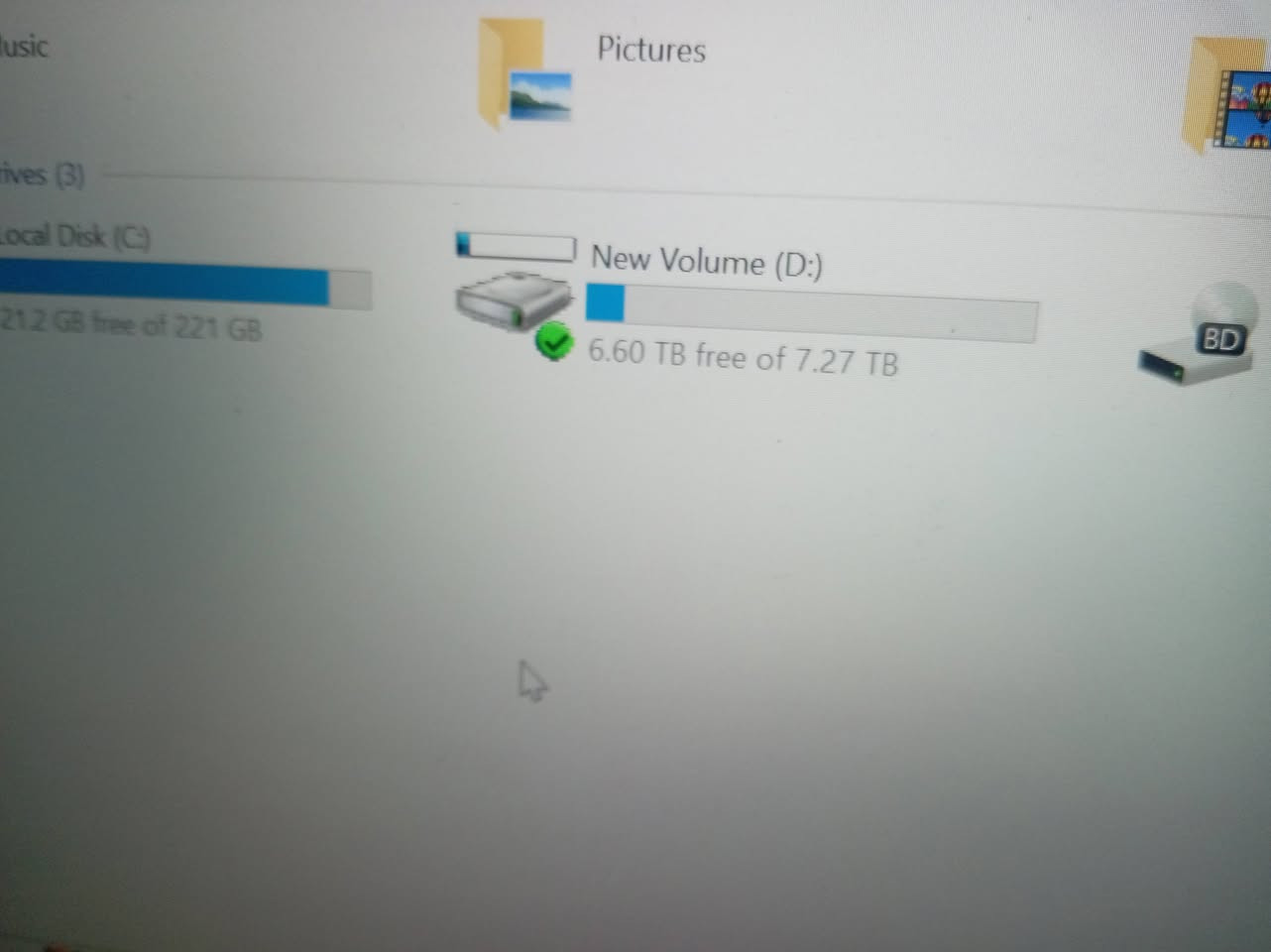 هارد 8tb تيره مفحوص و شغال سعره 150 الف ماعندي توصيل
مكاني بغداد اليرموك
حجم الهارد ٨٠٠٠ كيكه مفوحص عل حاسبه
السعر 150 الف


**إذا كنت صاحب هذا الإعلان وتريد حذفه لأي سبب، رجاءا أرسل رسالة إلى الدعم الفني**