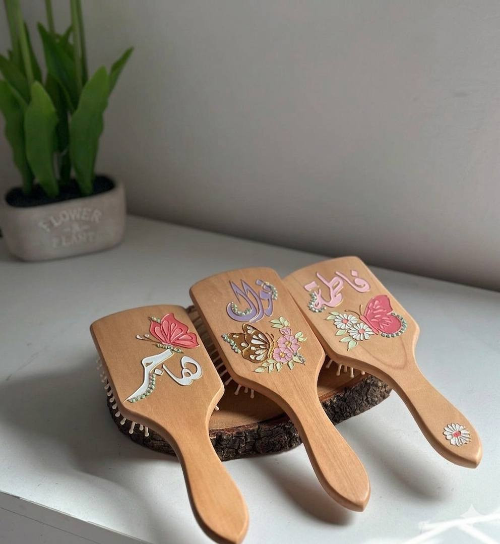 العمل بأدق التفاصيل 🦋🦋🦋صنع ب حب  ..
رسم ع زجاج  ويتوفر حسب الطلب الزبون بأسعار مناسبة ✔️🦋 ...   

الاسعار كلش مناسبة 💝

متوفر توصيل لجميع محافضات العراق 🇮🇶


**إذا كنت صاحب هذا الإعلان وتريد حذفه لأي سبب، رجاءا أرسل رسالة إلى الدعم الفني**