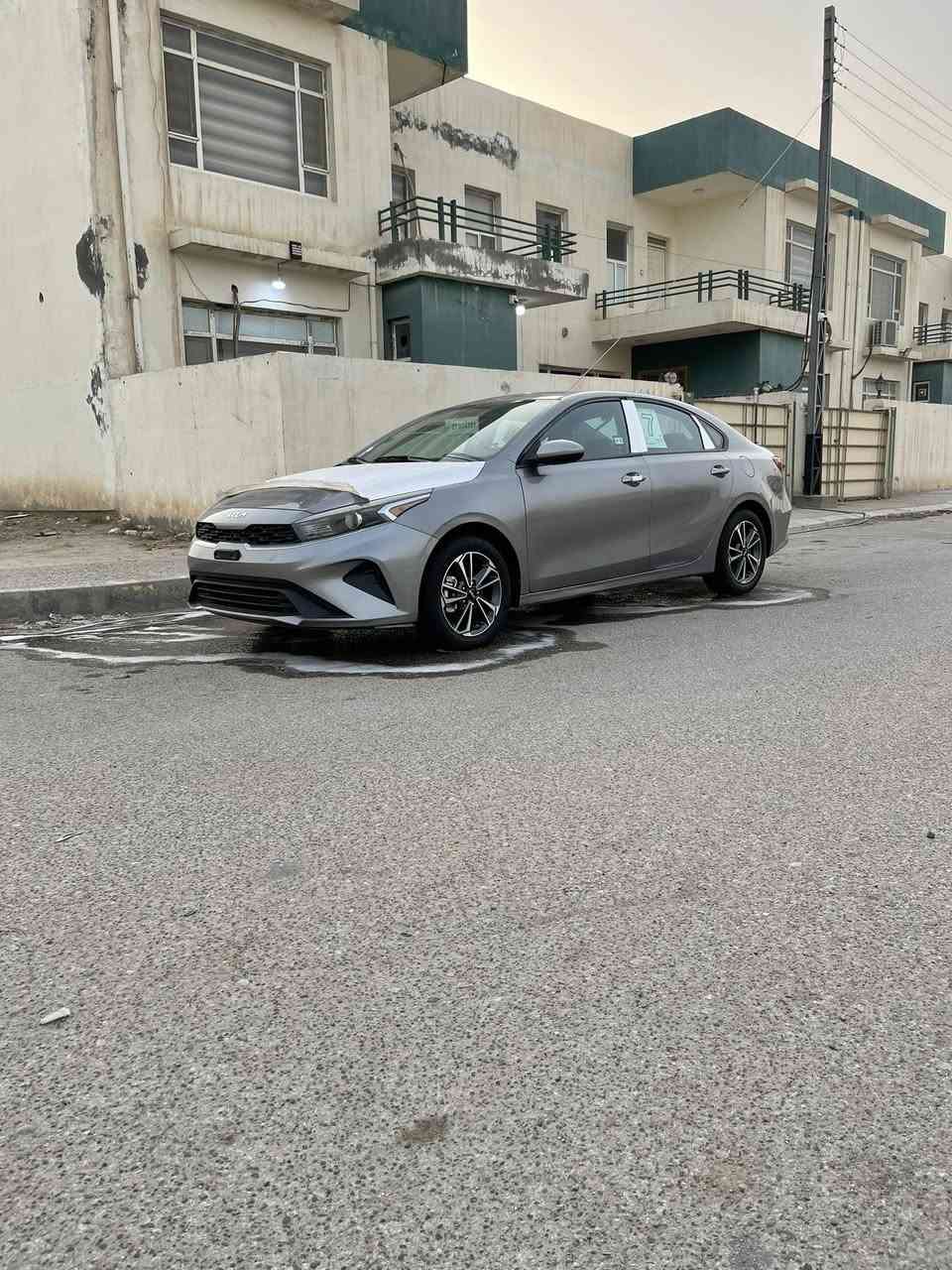 سلام عليكم كيه فورتي مديل ٢٣ ماشيه ٢٠ الف معوقين معوقهه ولد شاب  بيهه قطعه وحده الباب السايق مبدل للاستفسار اكثر اتصل ***********
