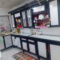 اسود واحمر • مغير لونه • للبيع