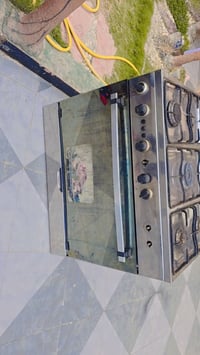 البيع طباخ شرط الشقل حته الفرن السعر ب 100 الف 07735070611