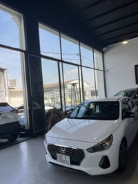 النترا 2018  مواصفات GT فول السيارة عدا البصمة والفتحة تدفئة كشنات تدف...