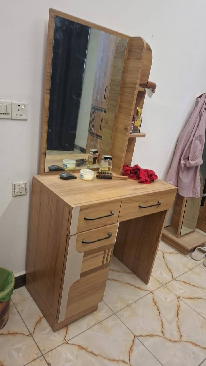 غرفه نوم. كولش جديده ب ٦٠٠ اريدها نضيفه لوك


**إذا كنت صاحب هذا الإعلان وتريد حذفه لأي سبب، رجاءا أرسل رسالة إلى الدعم الفني**