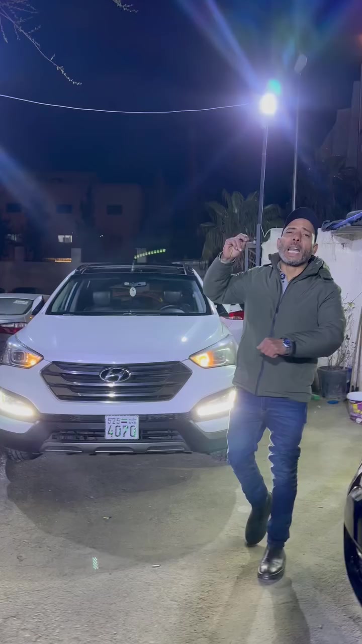 #للبيع في دمشق بجاهزية فنية سوبر ممتازة 
هيونداي سنتافيه 2014
بأحلى أوبشنز ورد عليها 
المحرك الأكثر طلباً 4 سلندر 2400 سي سي إقتصادي جداً 
المسافة المقطوعة 97 الف كم حلال والتزام
متابعة للصفحة تم للمنشور لتصلك التفاصيل والسعر
عنوان معرضنا : دمشق بداية طريق باب شرقي
لإقتنائك سيارة أو لبيع سيارتك هُناك جسر آمن للعبور (المُتخصصون)
للتواصل مجد
0994315104
0945181343

بلال أبو المجد
0988888091
0942264513

0991426869
0934585044
0937088995
0933295174


**إذا كنت صاحب هذا الإعلان وتريد حذفه لأي سبب، رجاءا أرسل رسالة إلى الدعم الفني**