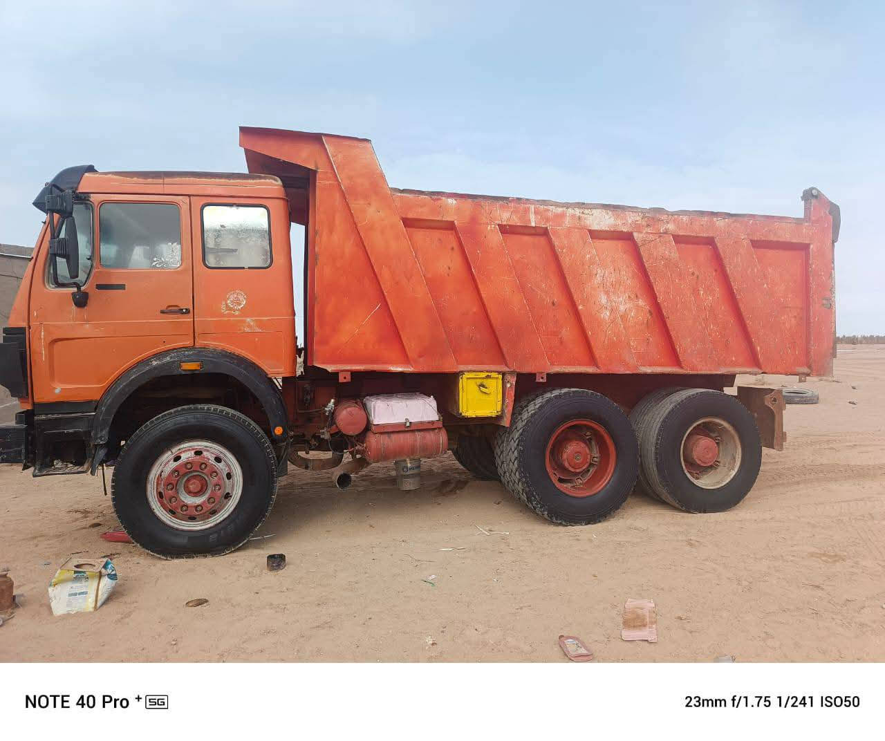 السلام عليكم
البي قلاب للبيع 

موديل 1982

محرك 35دبل تيربو

كير 160

مجموعه جي اف

رباط عدل24

شاصي مكفول

رقم بغداد 

اصلها راس تريله 

بالسنويه راس قاطره قلاب

السنويه تاريخ انفاذها بشهر السابع 2026

السعر والاستفسار على الرقم *********** او***********
