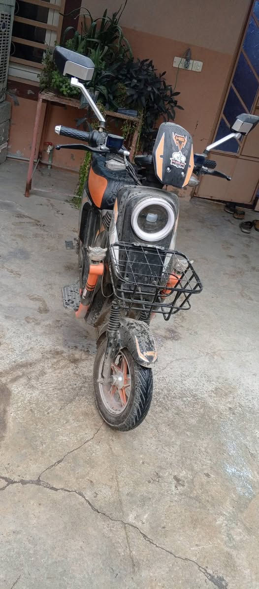 سلام عليكم
يوجد موطور شحن للبيع H900
كلش نضيف كمى موضح بل صور 
مستخدم شهر واحد يحتاج بطاريات عدد 2
والشراي يدلل 
***********
