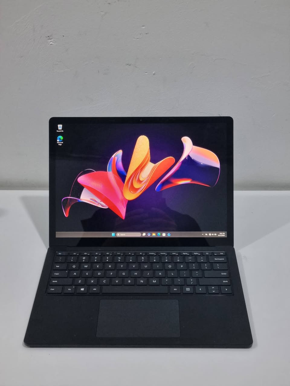 Microsoft Surface Laptop 4

• المعالج: Ryazn 7
• الرام: 16GB 
• التخزين: 512GB ssd
• الشاشة:  13.5 بوصة  لمس PixelSense 
• البطارية: 47Wh بمعدل استخدام يومي يصل ال 19 ساعة
• معالج رسومات: AMD Radeon


**إذا كنت صاحب هذا الإعلان وتريد حذفه لأي سبب، رجاءا أرسل رسالة إلى الدعم الفني**