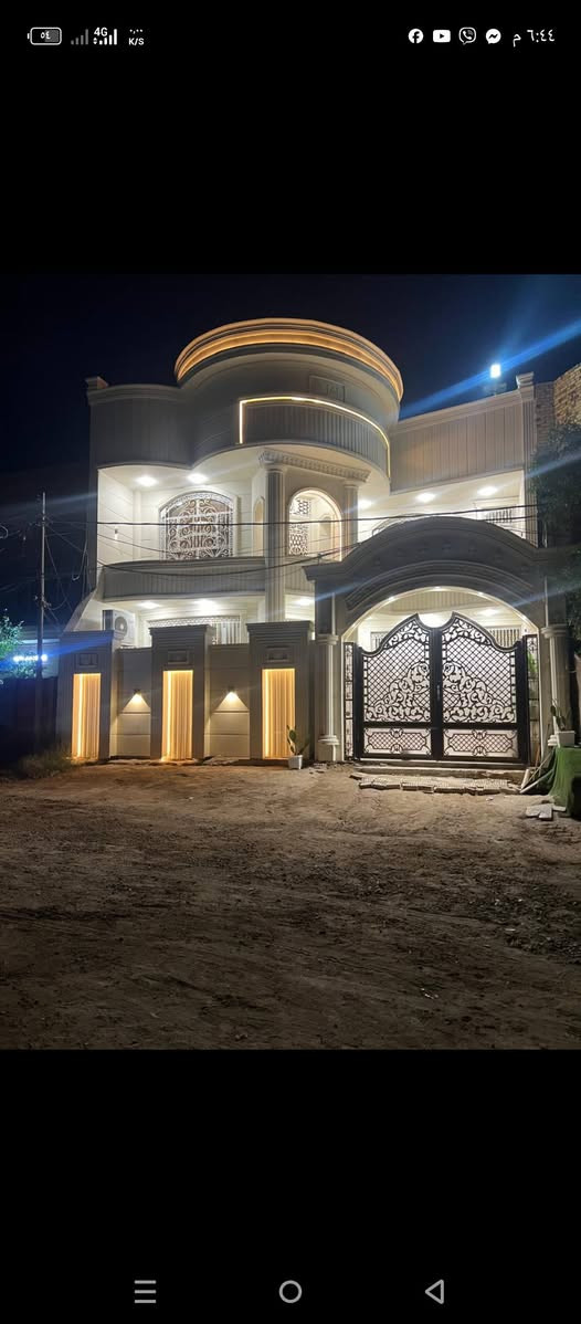 السلام عليكم بيت للبيع مساحته 220 متر طابو صرف حي العسكري شارع ثلاثين مقابل مركز  شرطة المنتصر أمامه ساحه البيت يحتوي على خمسة غرف نوم وهول وصاله ومطبخ وصحيات وطارمه وصحيات خارجيه بناء حديث درجه اولى تفاصيل اكثر مكتب حكيم عبدالله للعقار والمقاولات *********** بي واتساب أو خاص موجود
