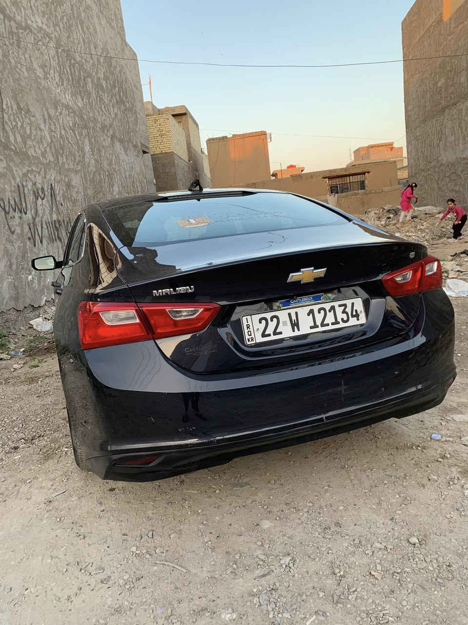 السلام عليكم ماليبو 23ltتوقف ذاتي حساسات 360درجه السياره ماشيه 31الف حادثها خشم البند وجاملغ وباب سايق بسمي السياره اريد مراوس بكيه كادنزا 11وفوك ***********
