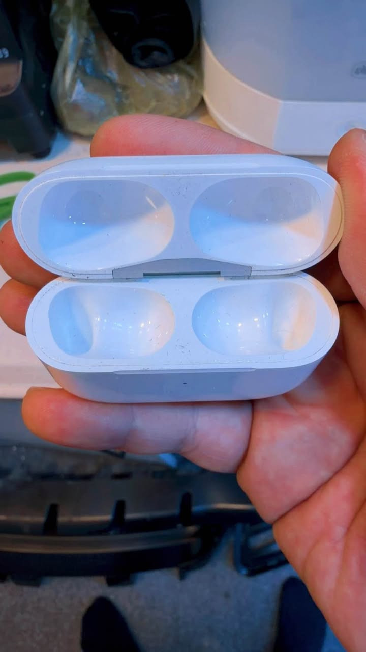 السلام عليكم 
كيس فقط (اصلي) ضمان نظافة 100%
نوع الكيس / Airpod Pro2 -- type-c (الجيل الثاني عزل)
للبيـع ب ٧٥،٠٠٠ الف
مكاني بغداد - ش فلسطين بغداد, العراق


**إذا كنت صاحب هذا الإعلان وتريد حذفه لأي سبب، رجاءا أرسل رسالة إلى الدعم الفني**