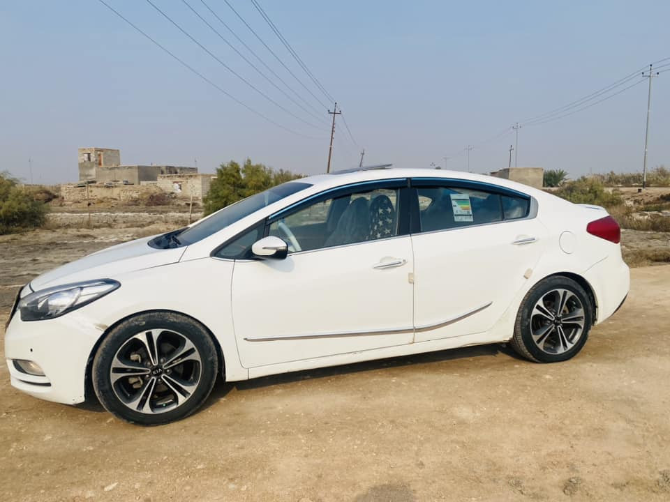 كيا سيراتو خليجي 
-مديل 2014
-فول مواصفات 
بصمه تشغيل
بصمه ابواب 
-تحكم  سترين جهتين
-مري شفط
-تبريد قطعتين
-لدات امامي خلفي 
تبريد خلفي-
-حساست امام خلفي
-ويل كروم 

-مكينه 1600 دووش 

-تبريد شغال
وبعد موصفات
السعر 120
المكان سماوه
***********
