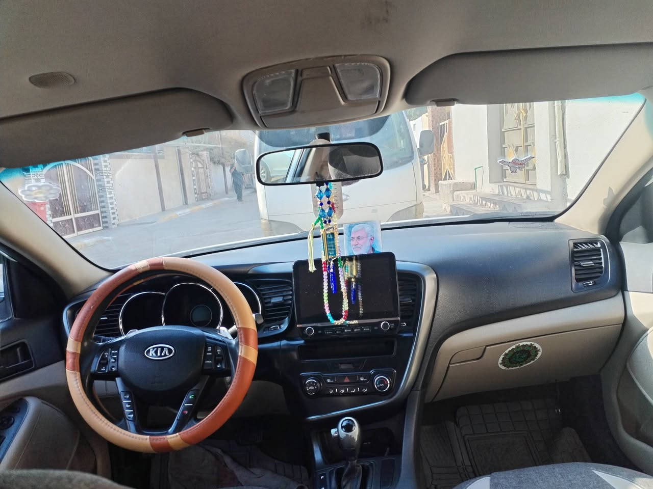 السلام وعليكم كيه اوبتيما موديل ١٣ خليجي رقم بغداد سياره جديده حيل بيه قطعه وحده مكان بلد كير محرك مكفول سعر ١٢٥ ***********
