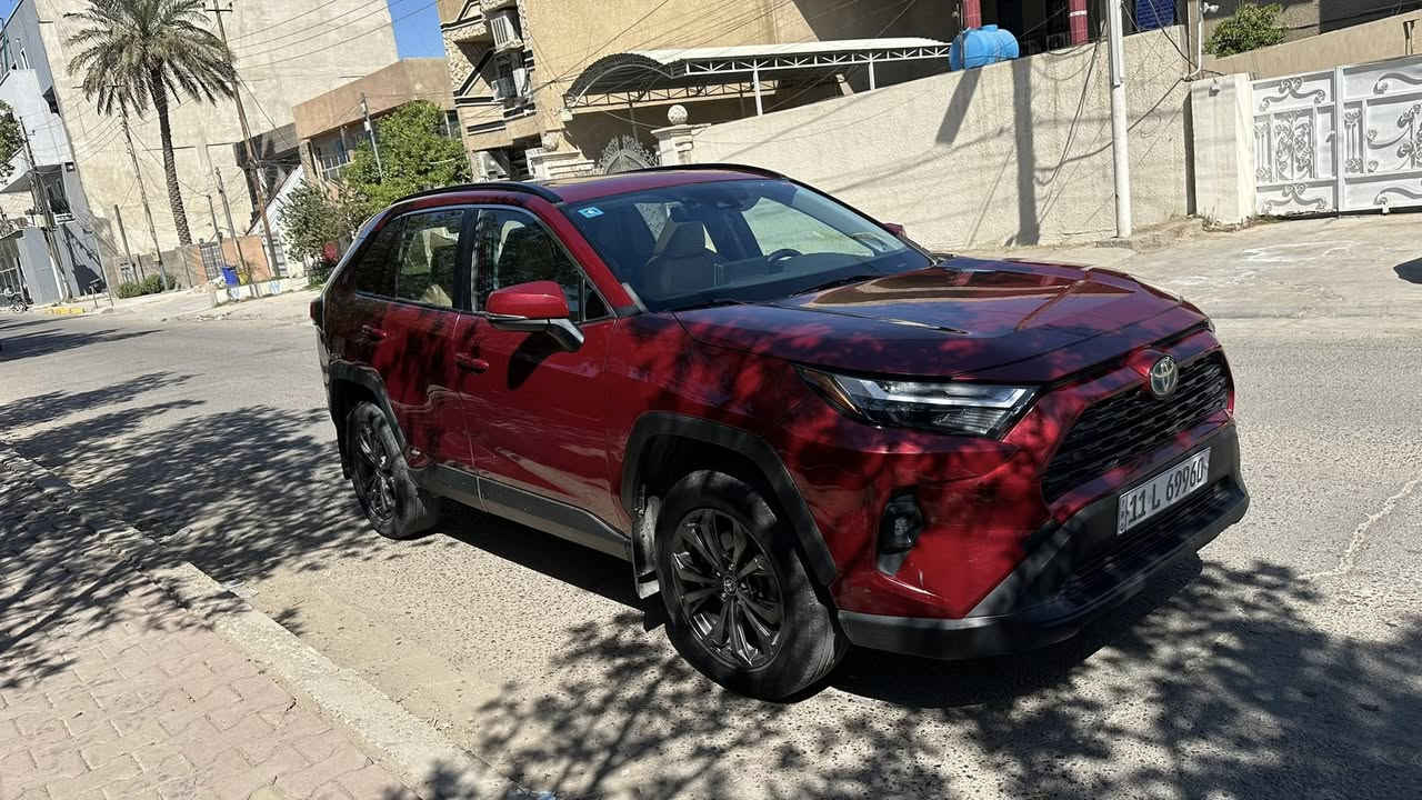 راف فور هايبرد ٢٢ xle بريميوم

فتحة سقف 
كشن كهربائي خزن ميموري
ويل مميز
داخل تو كلر بيج واسود
خارج ماروني 
ماشيه ٥٠
***********
