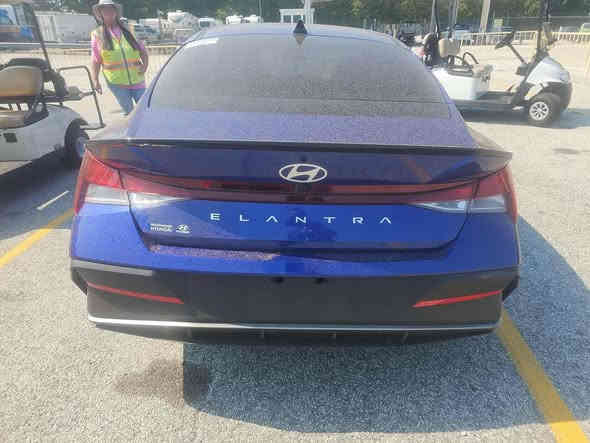 النترا 2025 بنزين
ماشيه 6000 
مواصفاته 
بصمه 
بصمه ابواب وبصمه جنطه 
تشتغيل عن بعد 
رادار امام خلفي 
تحديد مسار 
مثبت سرعه 
مانع تصادم 
3 وضعيات قياده 
ويل كب 
اشاير بلمرايات 
السياره شغاله وتمشي بس يحتاج سمكره بلجامغ بارد يرجع 
السياره حاليا بالاردن 
السعر مطروح بالاردن ب 117
واصل بغداد ع كتاب شهداء ب 127
***********
