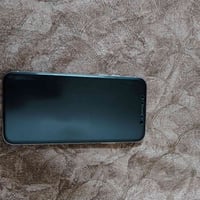آيفون X • ذاكرة ٦٤ • بطاريه ٧٣