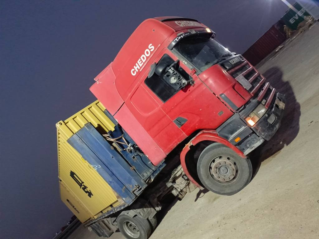 سلام عليكم سكانيه 2004مكينه 420انجكسن كير 3×3تبريد المكينه بيه بخار بس مابيه تنقيص السياره مربوطه اشعار هاي العربانه مامربوطه وراه وسنويه نافذة صارله سنه والسياره حاليا بل بصره عنواني حله السعر بس راس 105راس وعربانه 135العنوان بابل الحصوه ***********
