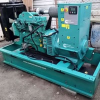 للبيع كمنز اونان امريكي اصلي سيت بلاد مشتغلة قليل  محرك 6سلندر 102 بلا...