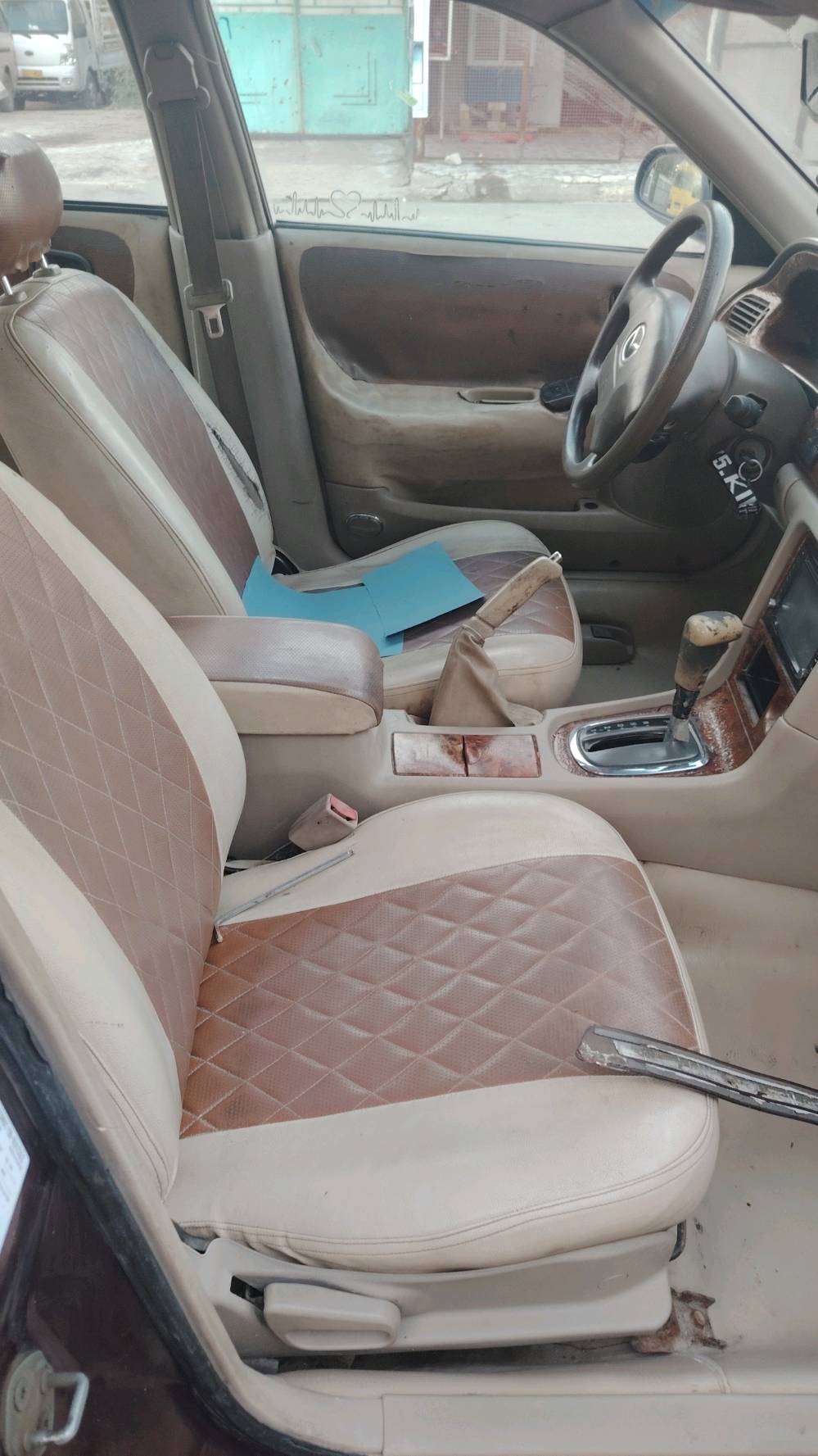 مازدا 626 موديل 2001 رقم بغداد مصبوغه جديد صدر تعبان مكينه كير نضيفات تخم تاير جديد