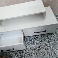 ميز بلازما • جديد • حي طارق